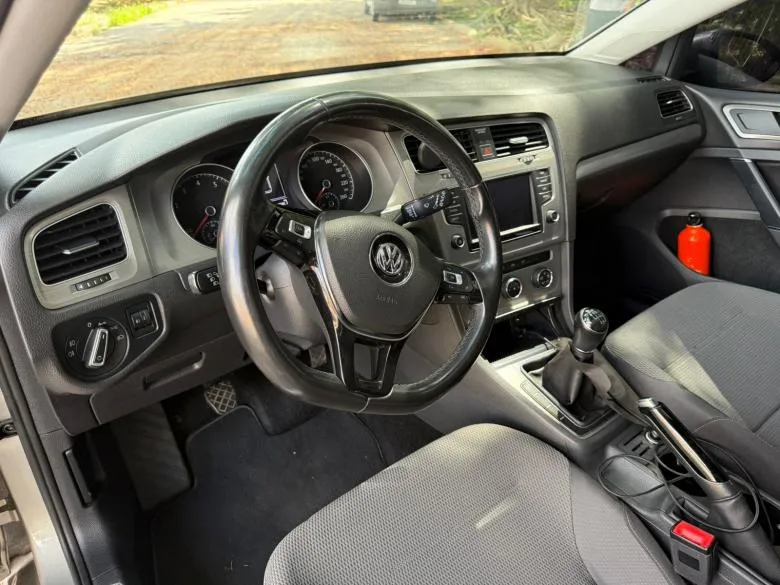 VW - VolksWagen - GOLF 1.0 TSI COMFORTLINE