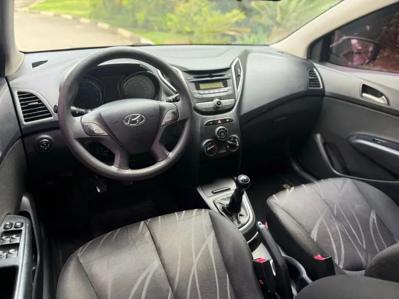 Hyundai - HB20 1.0 