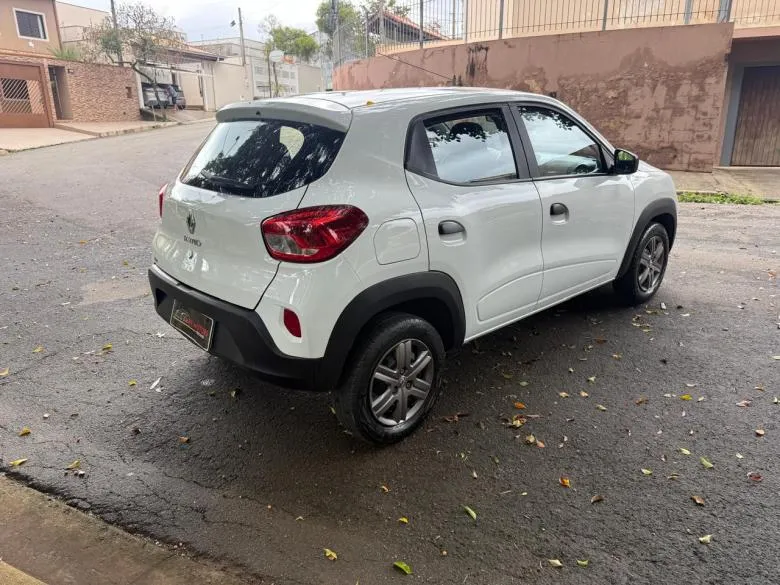 Renault - KWID 1.0 ZEN 