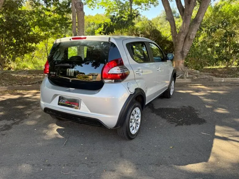 Fiat - MOBI 1.0 LIKE COMPLETO