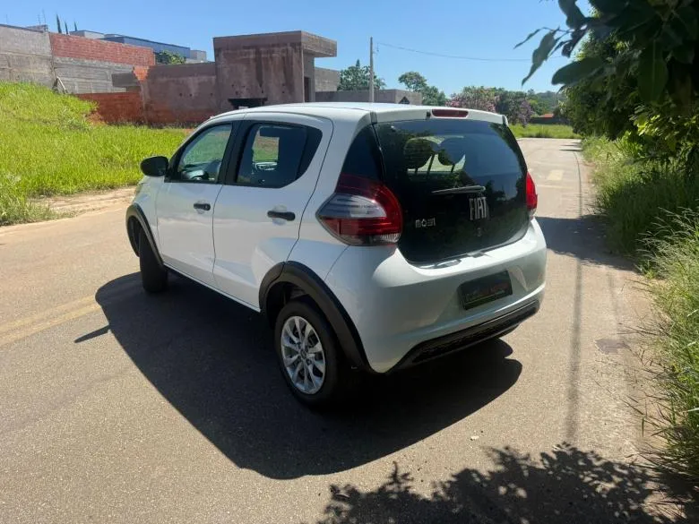 Fiat - MOBI LIKE 1.0 COMPLETO 